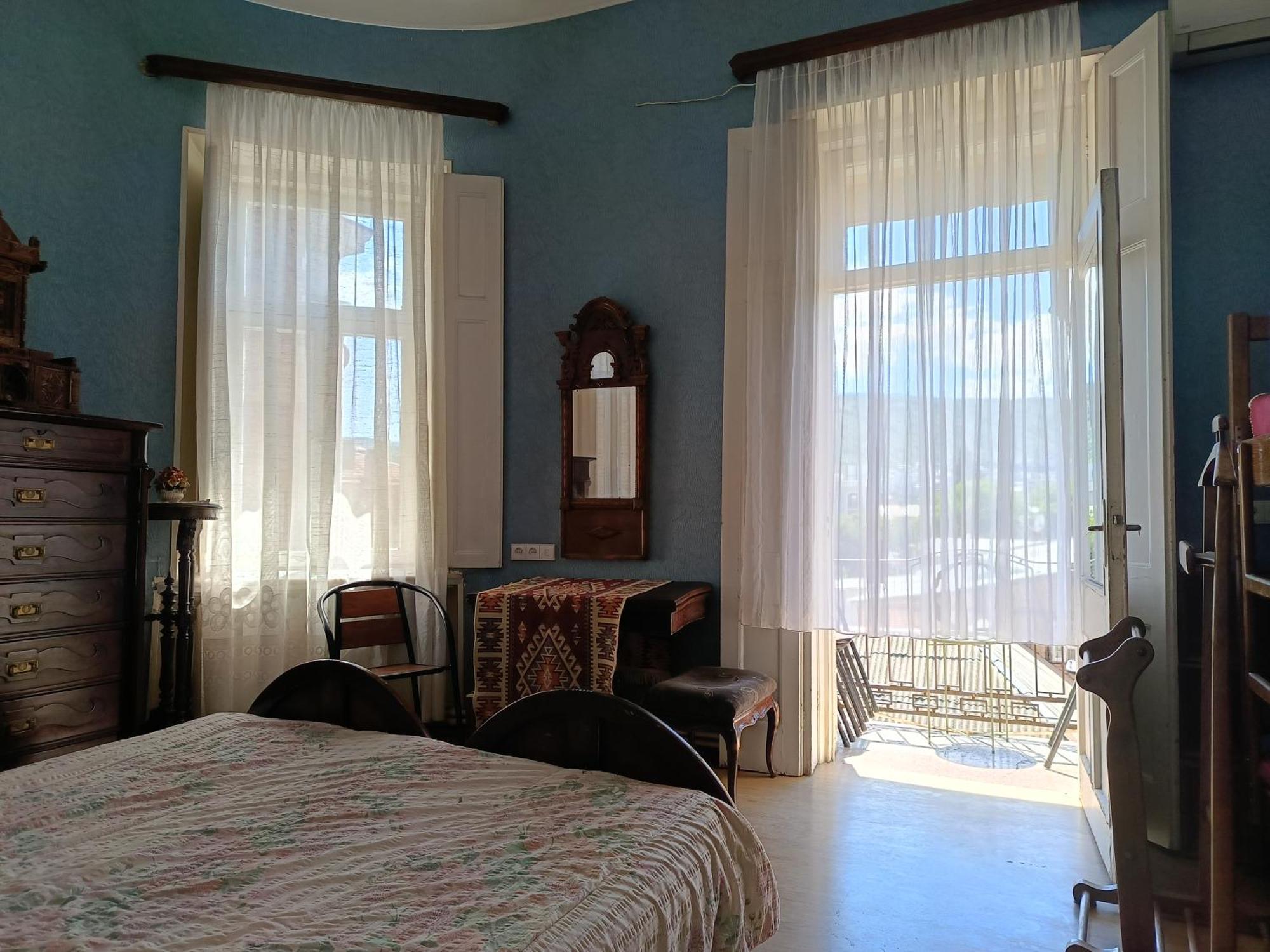 Guest House Irina Тбілісі Екстер'єр фото