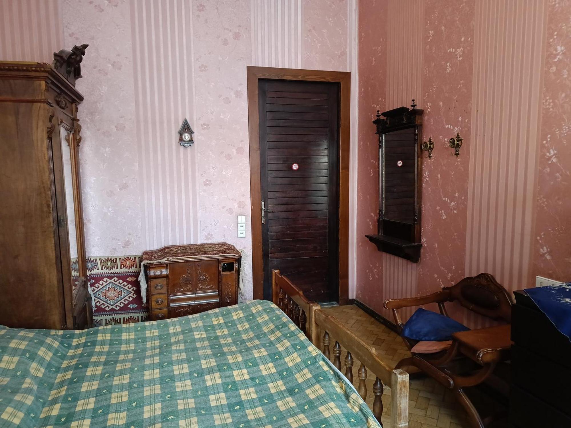 Guest House Irina Тбілісі Екстер'єр фото
